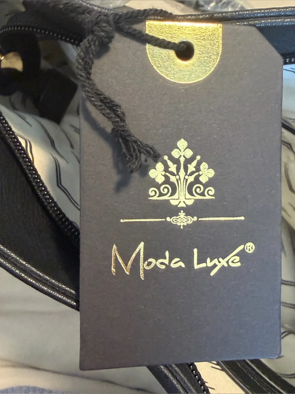 Moda Luxe spacious moda